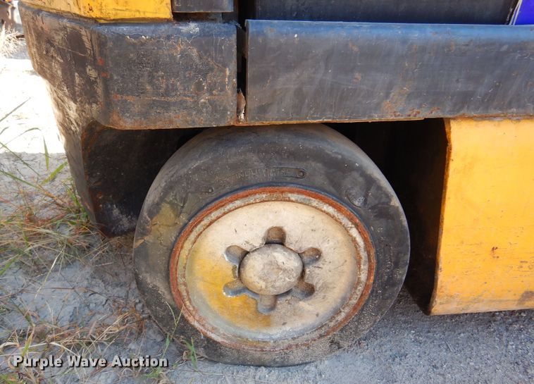 image for item KO9901 Yale ERC065  forklift