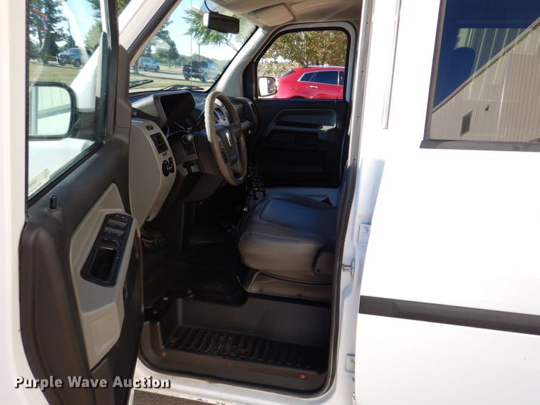 image for item KP9471 2014 VPG MV-1  handicap accessible van