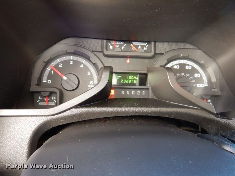 image for item KP9471 2014 VPG MV-1  handicap accessible van