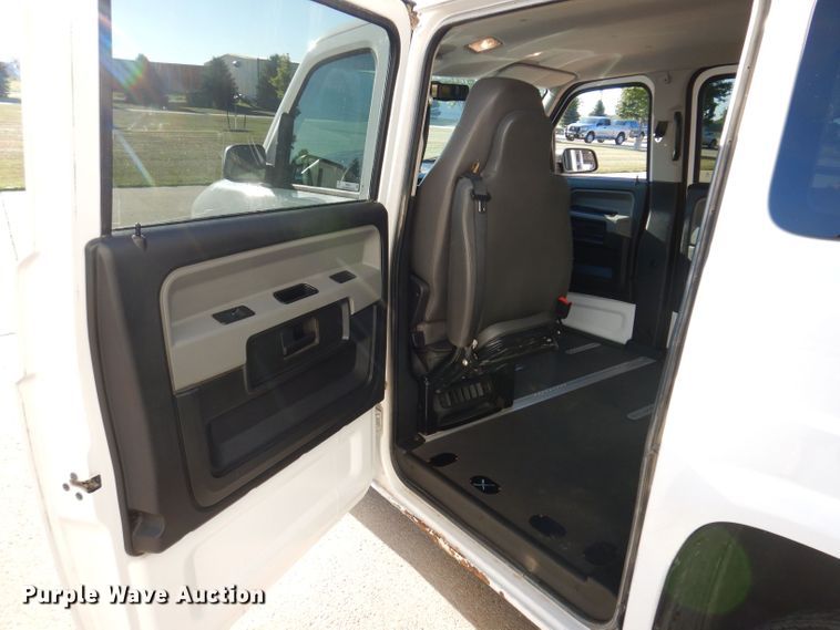 image for item KP9471 2014 VPG MV-1  handicap accessible van