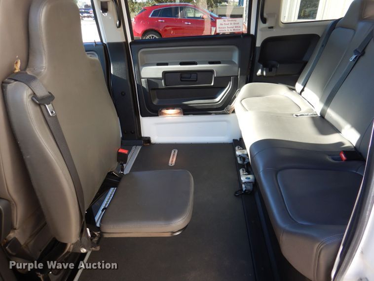 image for item KP9471 2014 VPG MV-1  handicap accessible van