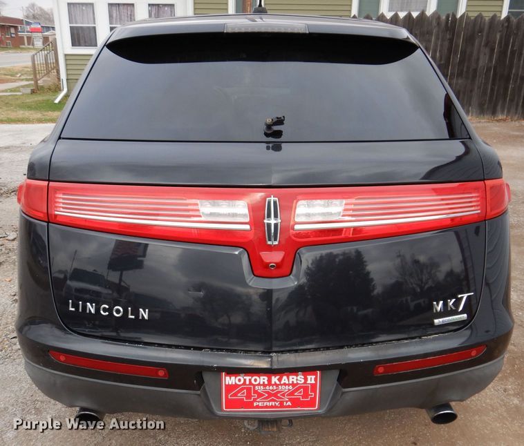 image for item KW9287 2010 Lincoln MKT  SUV