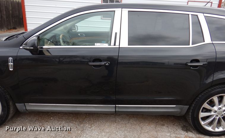 image for item KW9287 2010 Lincoln MKT  SUV