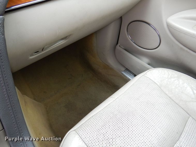 image for item KW9287 2010 Lincoln MKT  SUV