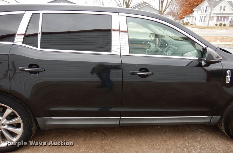 image for item KW9287 2010 Lincoln MKT  SUV