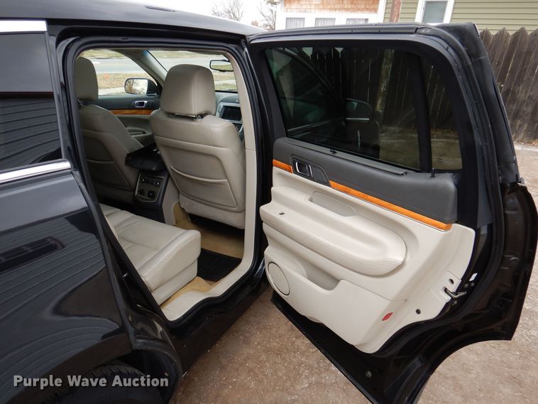 image for item KW9287 2010 Lincoln MKT  SUV
