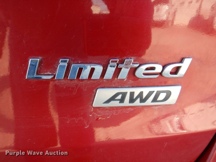 image for item KW9305 2013 Hyundai Santa Fe Limited  SUV