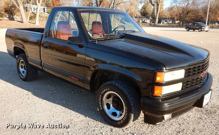 image for item KW9313 1990 Chevrolet Cheyenne C1500  SS pickup truck