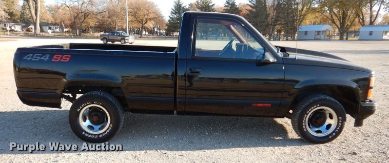 image for item KW9313 1990 Chevrolet Cheyenne C1500  SS pickup truck