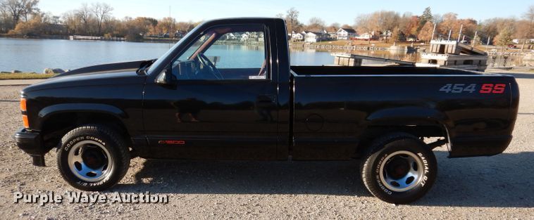 image for item KW9313 1990 Chevrolet Cheyenne C1500  SS pickup truck