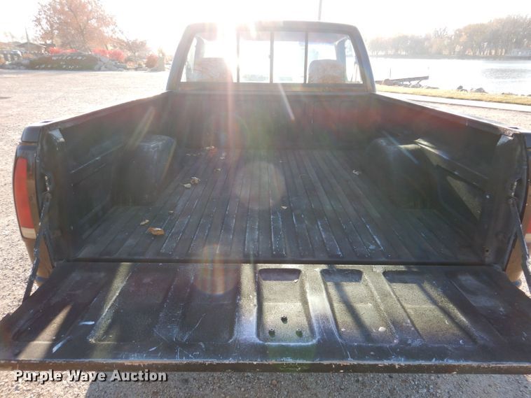 image for item KW9313 1990 Chevrolet Cheyenne C1500  SS pickup truck