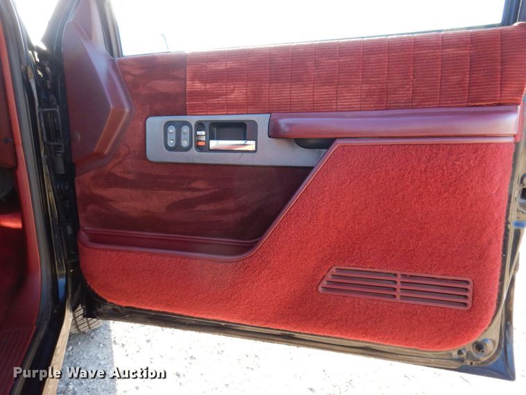 image for item KW9313 1990 Chevrolet Cheyenne C1500  SS pickup truck