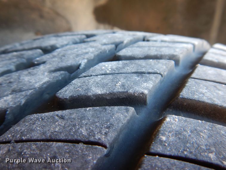 image for item KW9313 1990 Chevrolet Cheyenne C1500  SS pickup truck