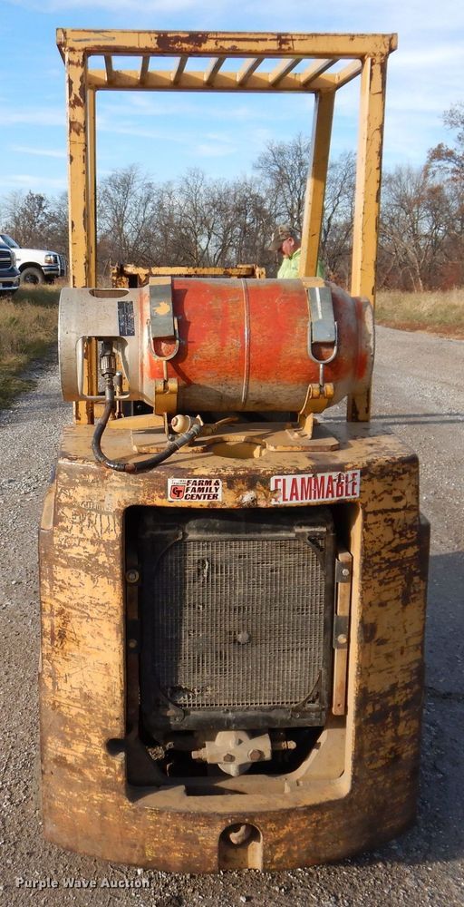 image for item KW9777 Allis Chalmers ACC-40 LPS  forklift