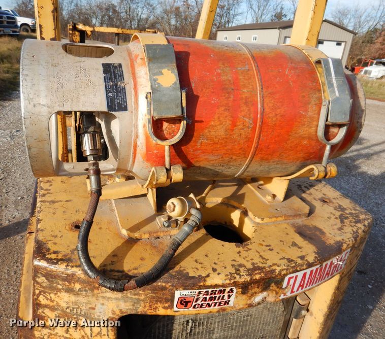 image for item KW9777 Allis Chalmers ACC-40 LPS  forklift