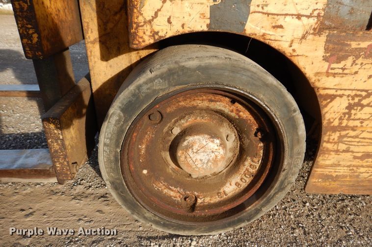 image for item KW9777 Allis Chalmers ACC-40 LPS  forklift