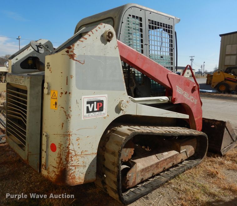 image for item LG9864 2016 Takeuchi TL12  tracked skid steer loader