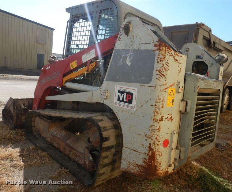 image for item LG9864 2016 Takeuchi TL12  tracked skid steer loader