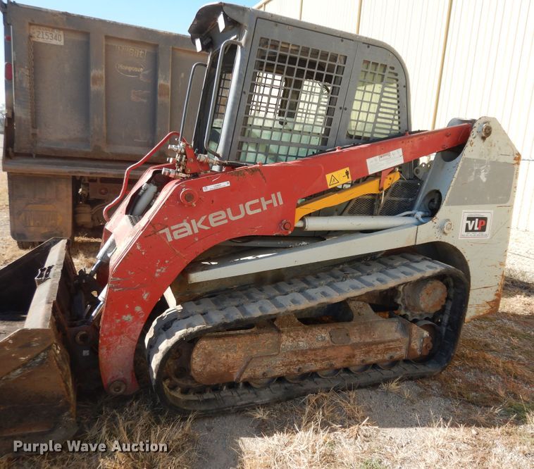 image for item LG9864 2016 Takeuchi TL12  tracked skid steer loader
