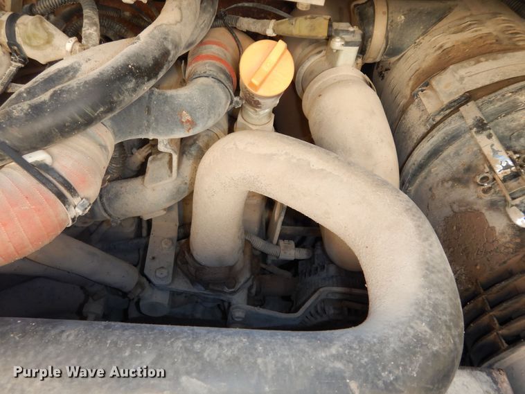 image for item LG9864 2016 Takeuchi TL12  tracked skid steer loader