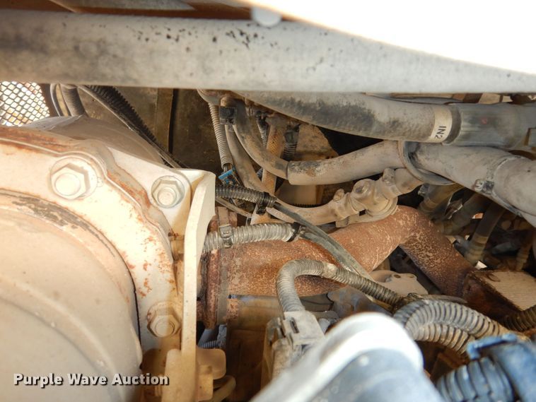 image for item LG9864 2016 Takeuchi TL12  tracked skid steer loader