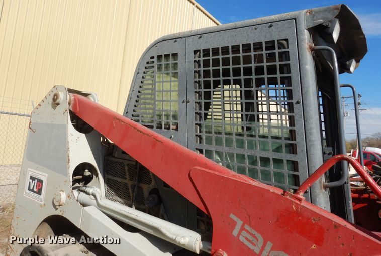 image for item LG9864 2016 Takeuchi TL12  tracked skid steer loader