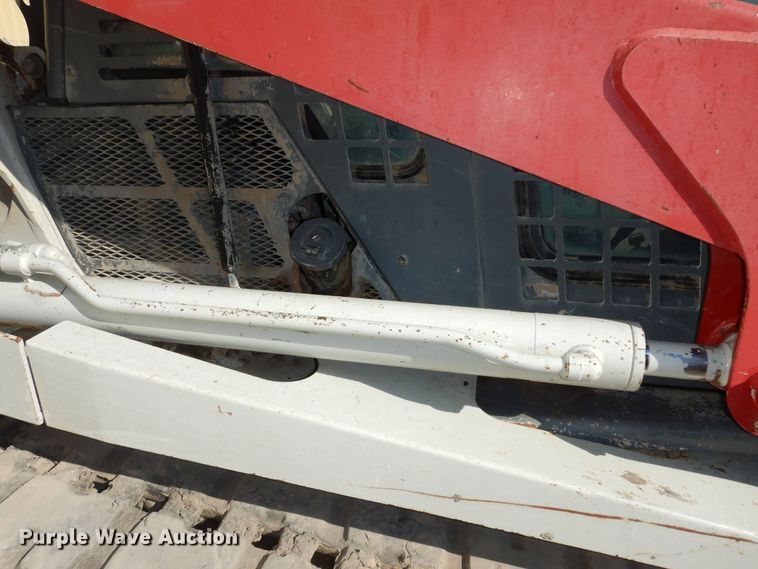 image for item LG9864 2016 Takeuchi TL12  tracked skid steer loader