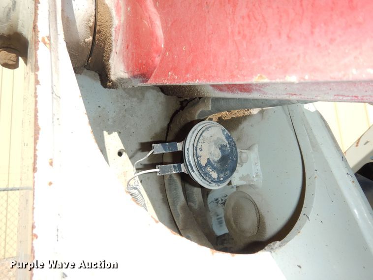 image for item LG9864 2016 Takeuchi TL12  tracked skid steer loader