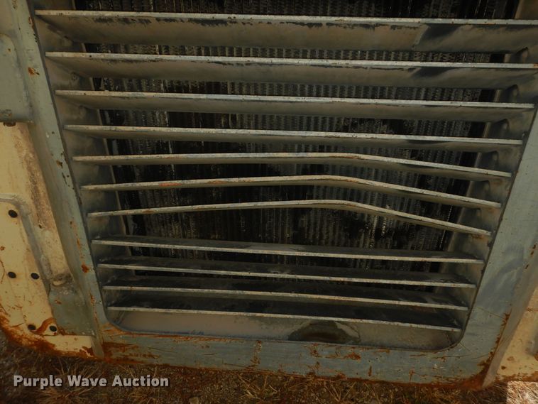 image for item LG9864 2016 Takeuchi TL12  tracked skid steer loader