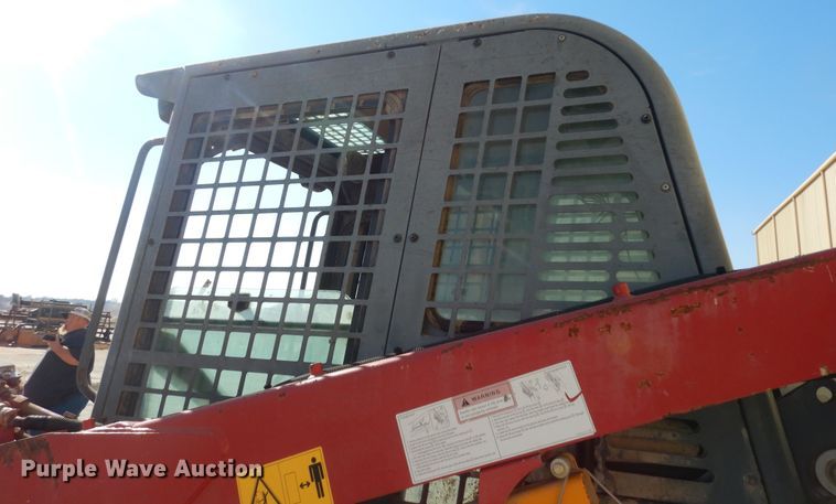 image for item LG9864 2016 Takeuchi TL12  tracked skid steer loader