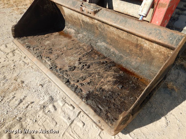 image for item LG9864 2016 Takeuchi TL12  tracked skid steer loader