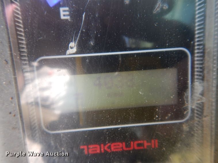 image for item LG9864 2016 Takeuchi TL12  tracked skid steer loader