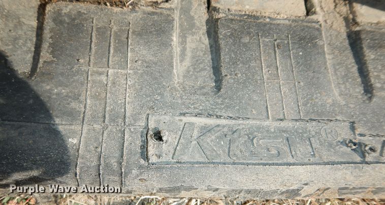 image for item LG9864 2016 Takeuchi TL12  tracked skid steer loader