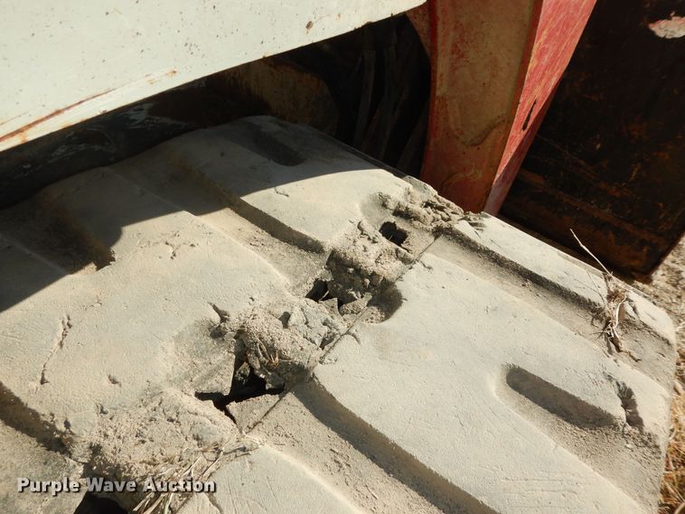 image for item LG9864 2016 Takeuchi TL12  tracked skid steer loader