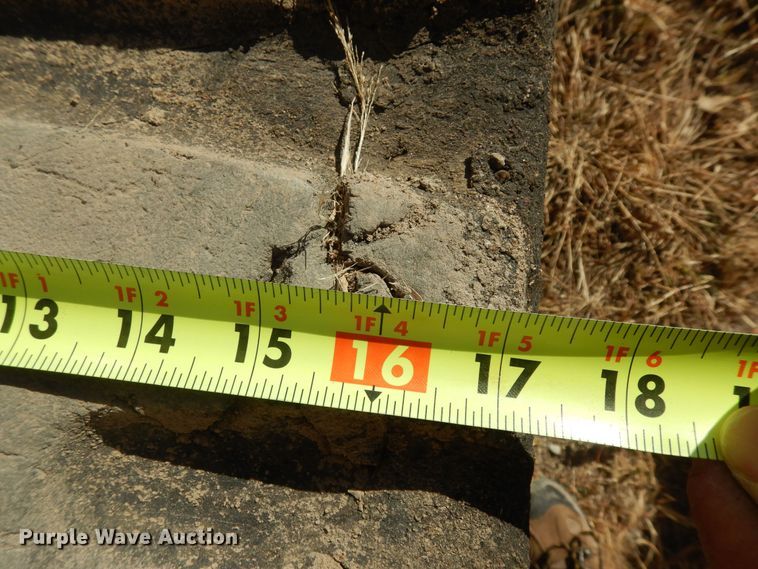 image for item LG9864 2016 Takeuchi TL12  tracked skid steer loader