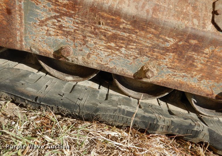 image for item LG9864 2016 Takeuchi TL12  tracked skid steer loader