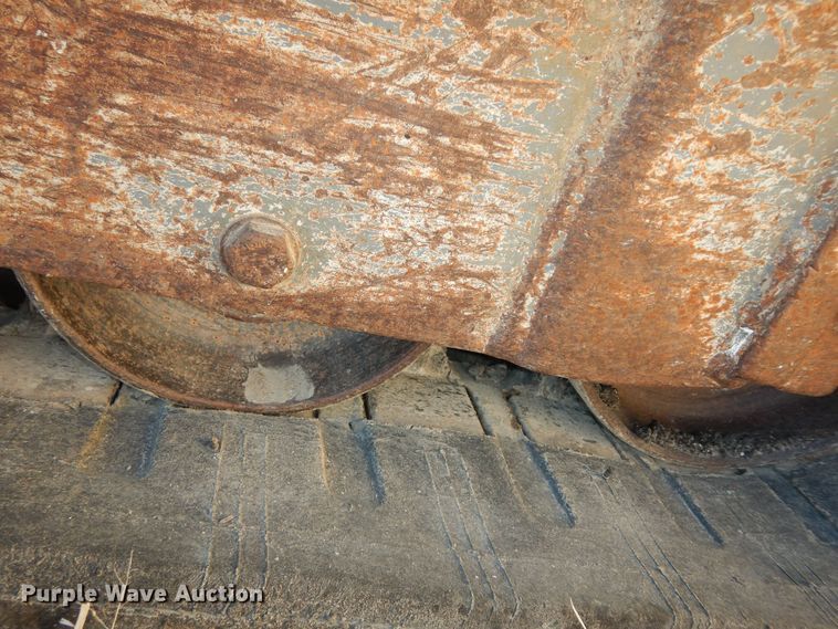 image for item LG9864 2016 Takeuchi TL12  tracked skid steer loader