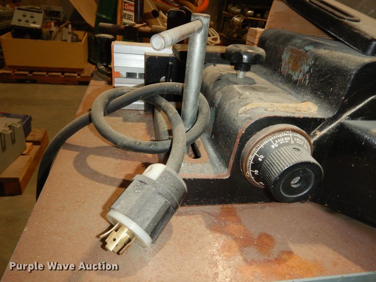 image for item LG9879 Delta 5-Speed  sliding table shaper