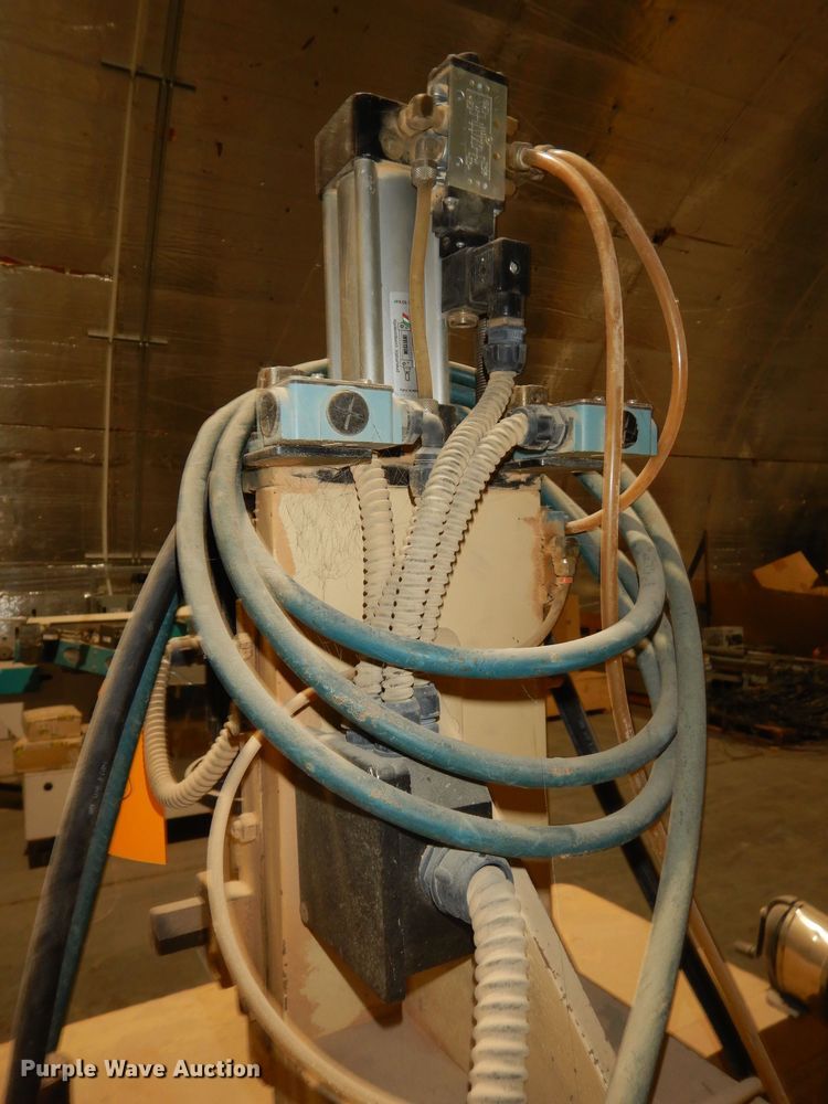 image for item LG9886 Creda  door pull drill