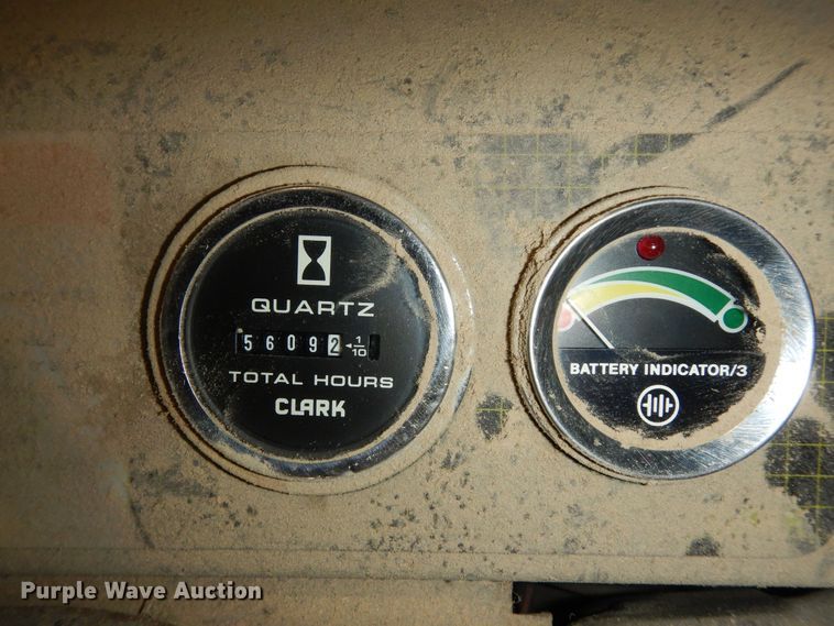 image for item LG9895 Clark HWD25  electric pallet jack