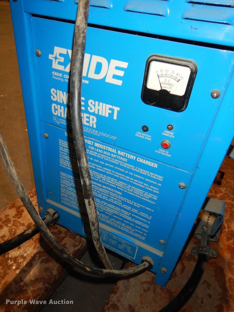 image for item LG9895 Clark HWD25  electric pallet jack