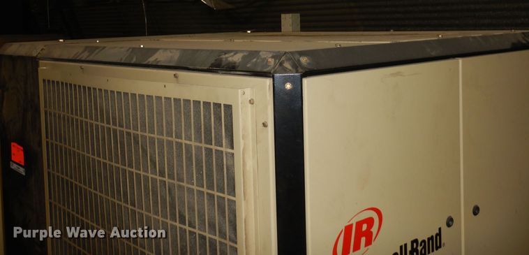 image for item LG9898 Ingersoll Rand IRN100HCC  air compressor