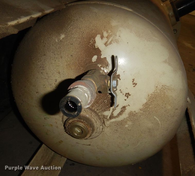 image for item LG9899 Ingersoll Rand  air separator