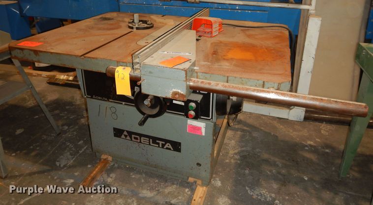 image for item LG9902 Delta RT40  table saw