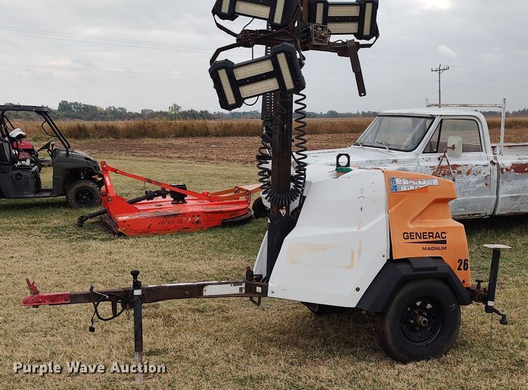 image for item LK9293 Generac Magnum  light plant