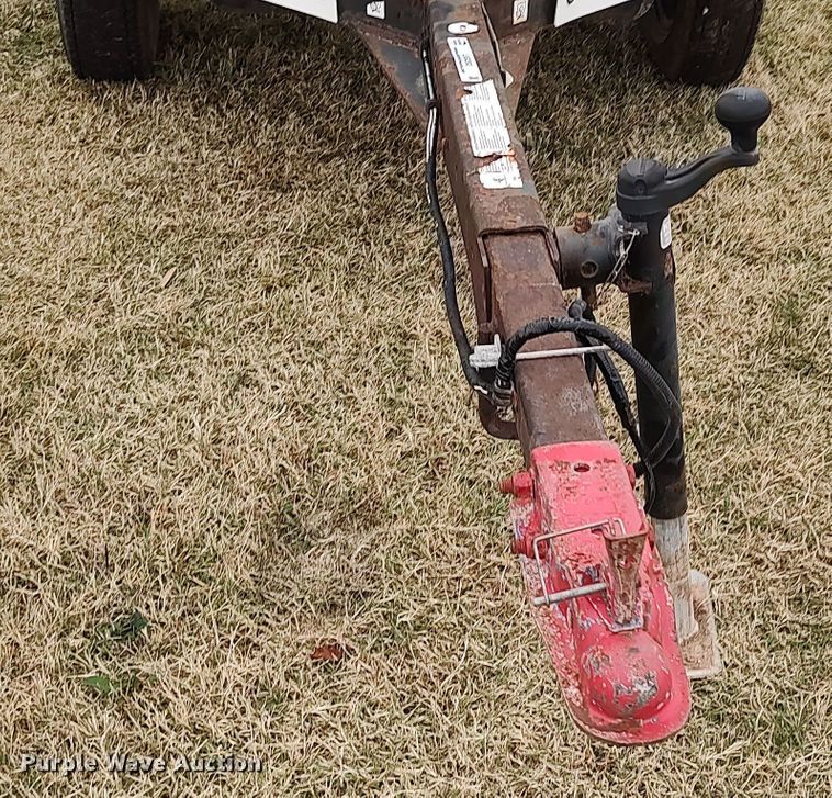 image for item LK9293 Generac Magnum  light plant