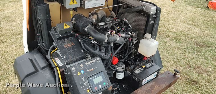 image for item LK9293 Generac Magnum  light plant