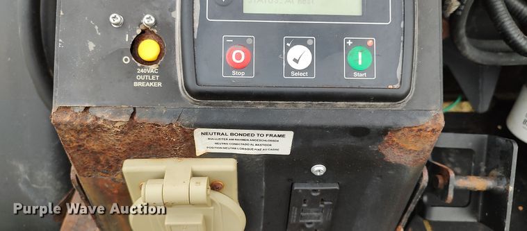 image for item LK9293 Generac Magnum  light plant