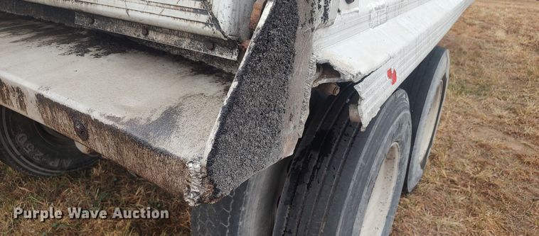 image for item LK9297 2003 Mate  end dump trailer