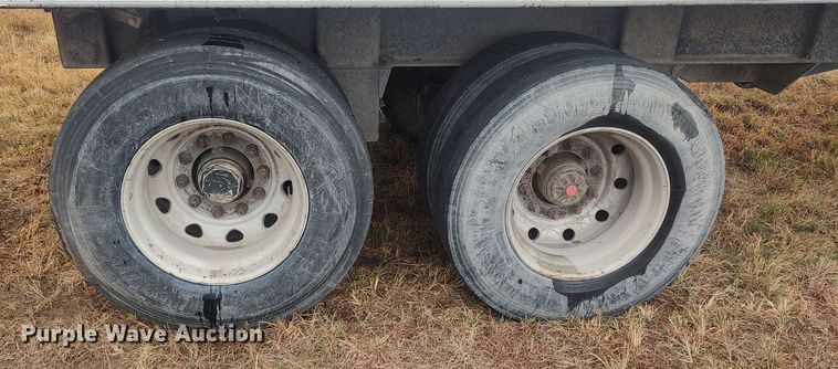 image for item LK9297 2003 Mate  end dump trailer